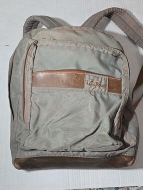 Vintage L.L. Bean Men's Green  Canvas Backpack with Brown Leather Trim